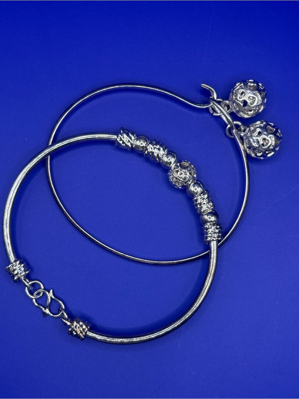 Filigree Bead Hoop Bracelet Set - Silver